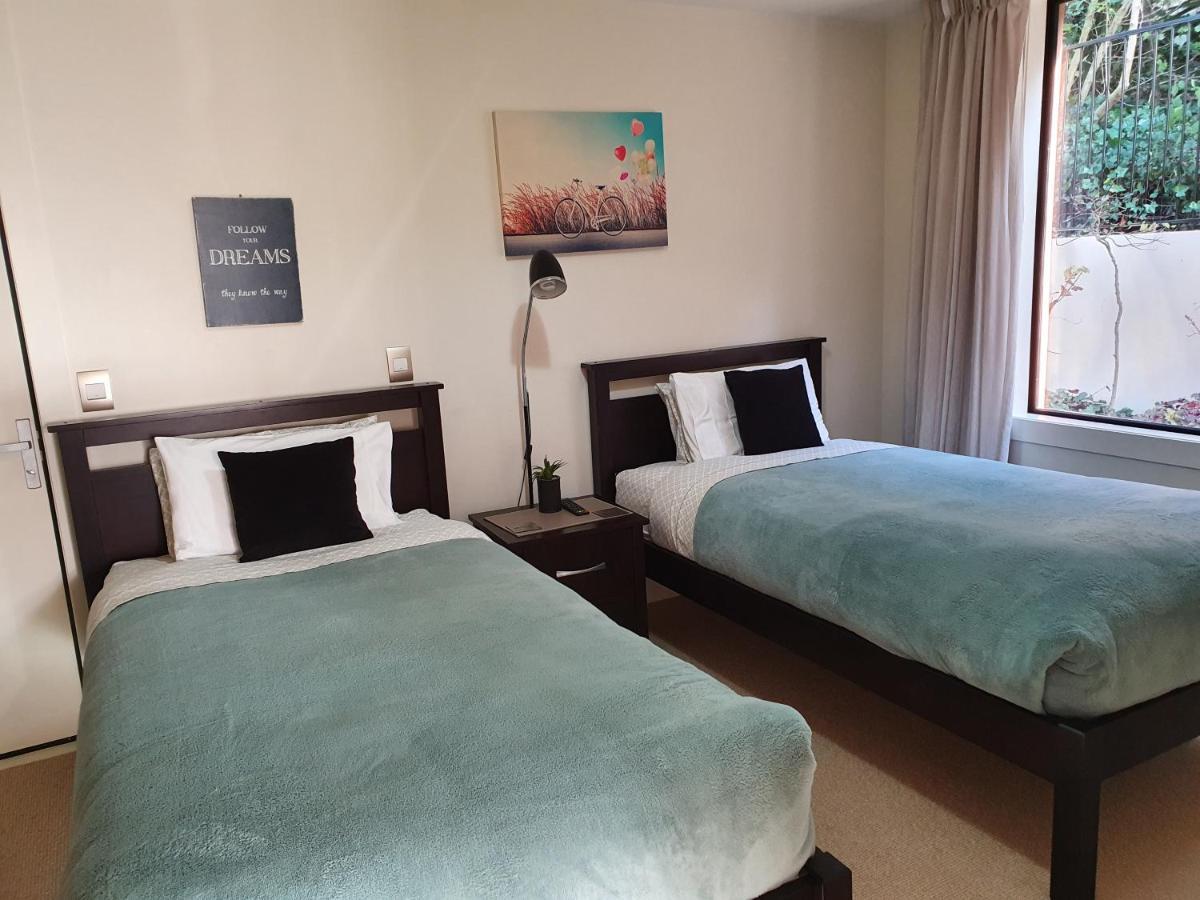 Shetland Court Apartments Дюндин Екстериор снимка