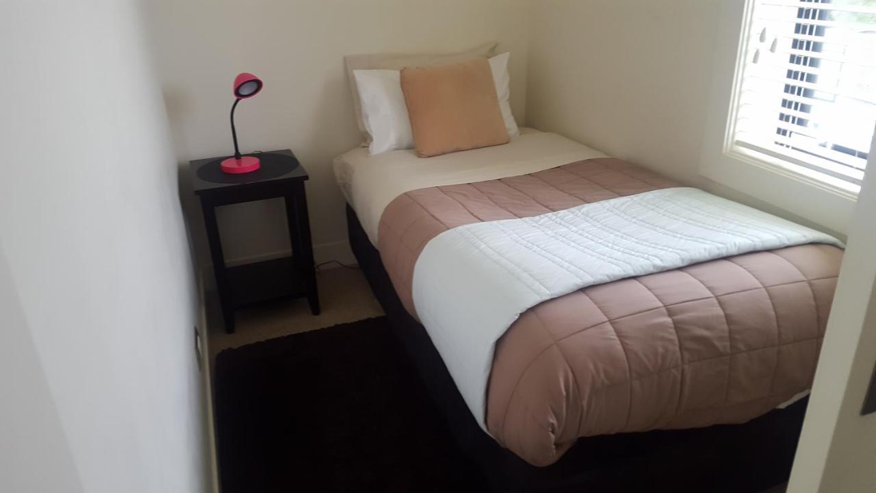 Shetland Court Apartments Дюндин Екстериор снимка